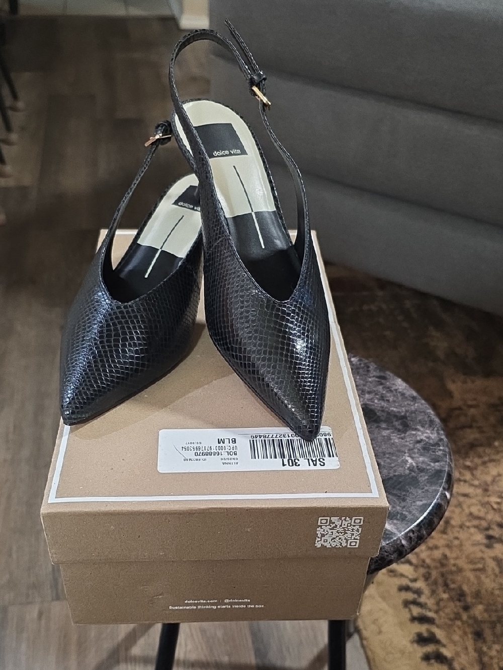 Dolce Vita Black Faux Snakeskin Slingback Pointed Toe Pumps Leather.
